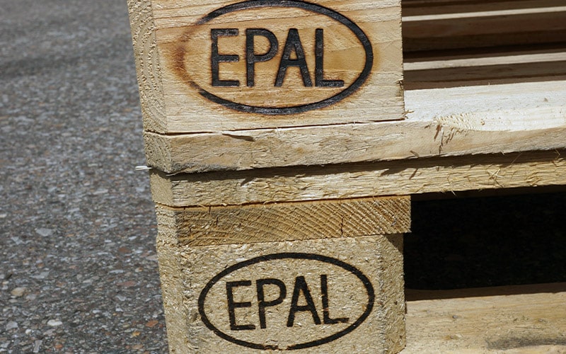 EPAL Palette mit Press oder Vollholz